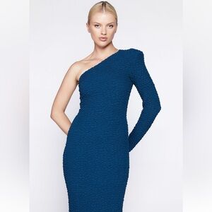 Crinkle One Shoulder Dress In Teal
Bardot